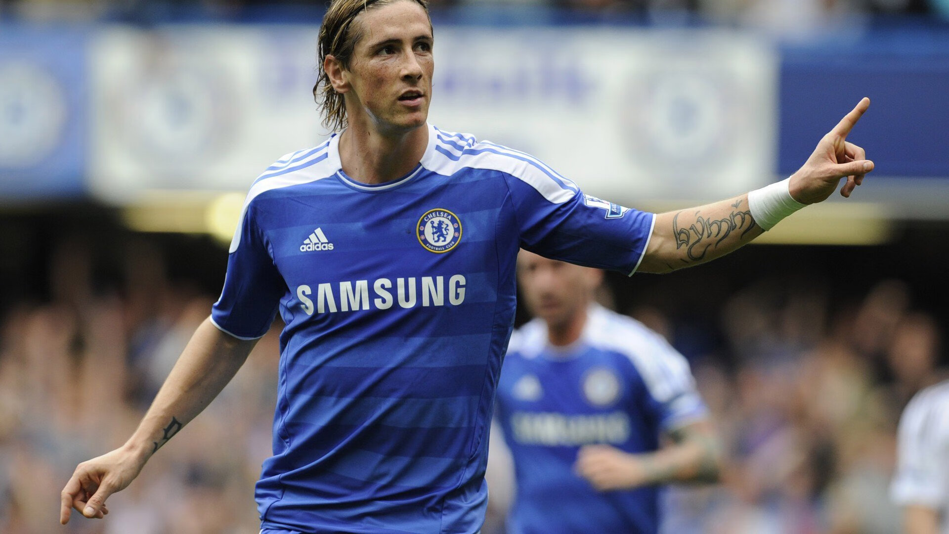 《ApexLegends》新角色“雷霆”上线,战术丰富引领战场新风潮